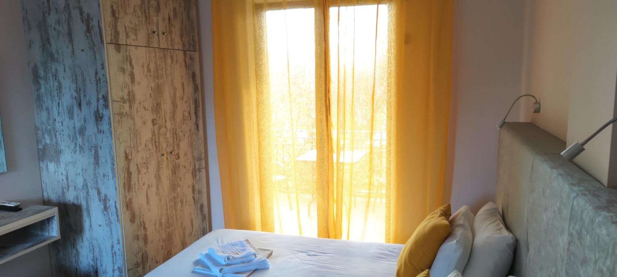 Blue Waves Corfu Aparthotel Kavos Exterior photo